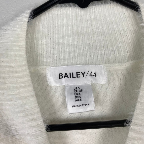 Bailey 44 Cream Fuzzy Mock Neck Sweater Pullover Super Soft Cozy Soft Girl Small - Picture 4 of 6